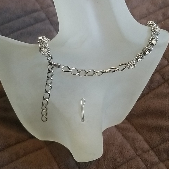 Rhinestone silver choker - Picture 3 of 4